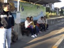 ひとっ風呂浴びて、港に戻るためバス待ち。